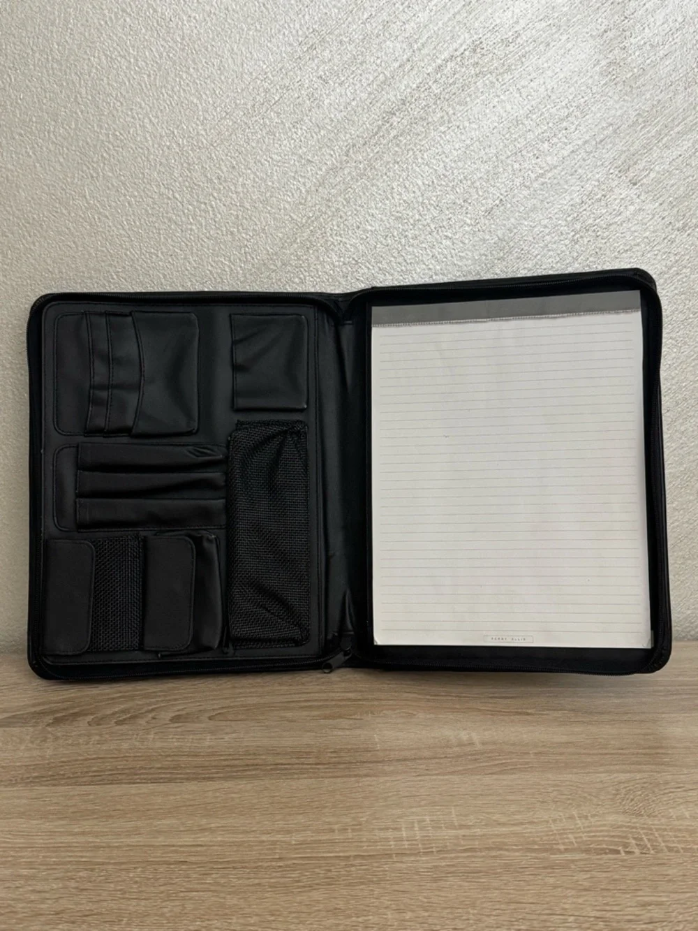 Perry Ellis Vintage Black Leather Round Zipper Document Portfolio Organizer